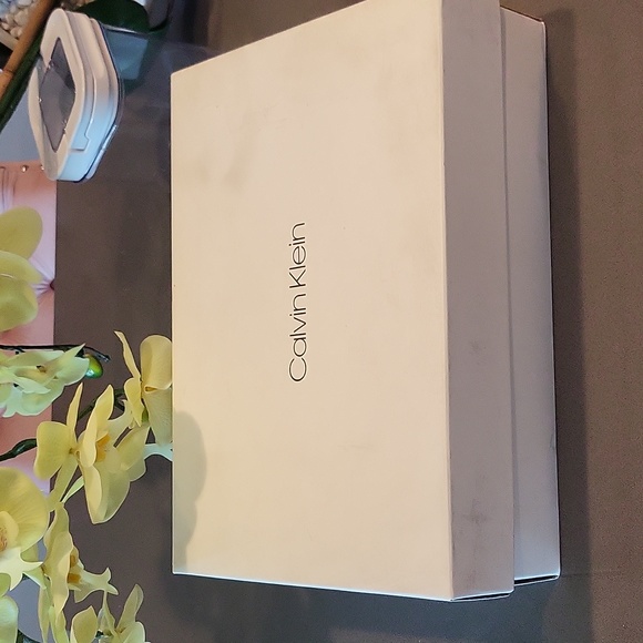 ❣️Calvin Klein sleek proces red bootie!Showstopper and classy! - Picture 13 of 15